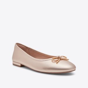 Eloise Bow Flat