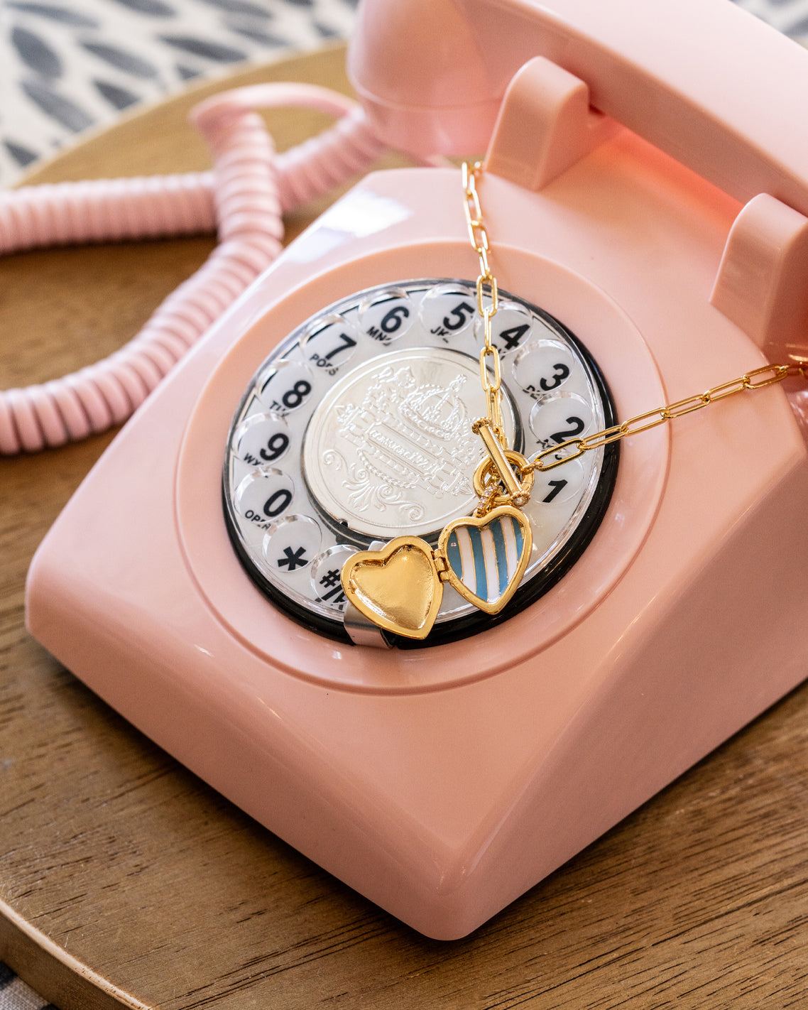 JE1173_Heart-Locket_e47e0de3-b9ac-47c3-9125-26313641296c